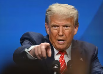 Trump ameaça Irã e diz que país pode “morrer esta noite” sem acordo com EUA