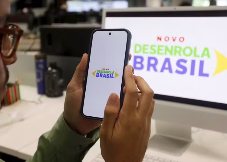 Desenrola reforça crédito menos sensível à Selic, que avança 12% e dificulta tarefa do BC