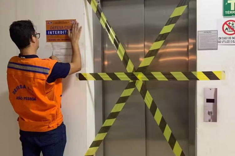Laudo aponta falta de freios em elevadores de condomínio da Construtora Guedes Pereira onde mulher ficou paraplégica na capital