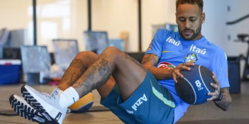 CBF desiste de prever retorno de Neymar na primeira fase da Copa e reduz clareza sobre o estado do camisa 10